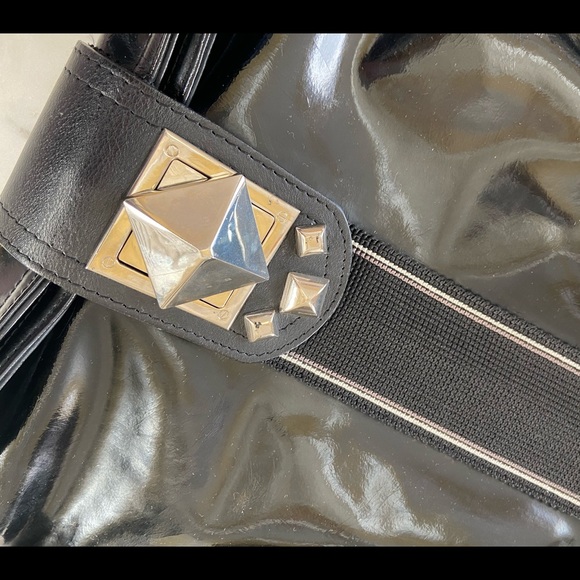 Atos Lombardini patent leather italy strap handbag - Picture 8 of 16